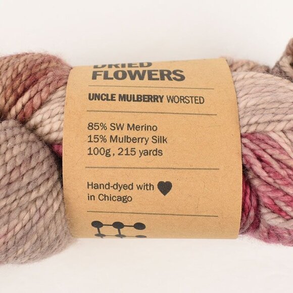 KRAEO Uncle Mulberry Worsted Yarn SW Merino Mulberry Silk Hand-Dyed Dried Flower - Picture 3 of 3